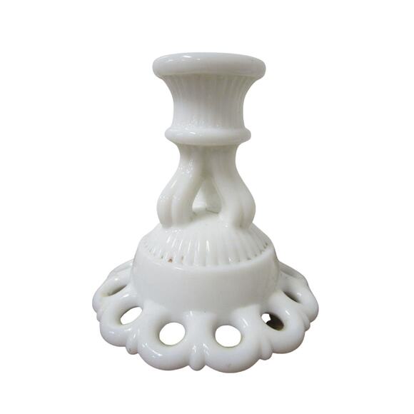 Vintage Milk Glass Candle Holders in Doric Lace by Westmoreland Glass 1960s - Picture 4 of 9